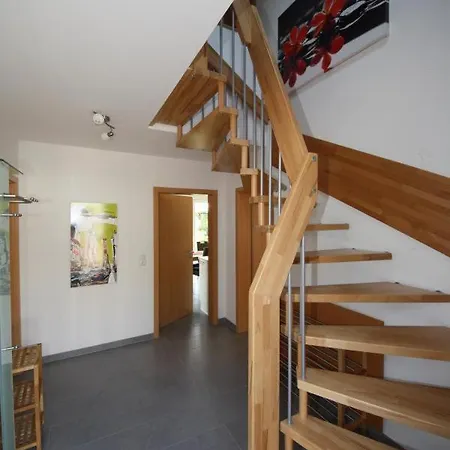 K 97 - Stilvolles Ferienhaus Mit Kamin & Wlan Am See In An Der Mueritz * Röbel